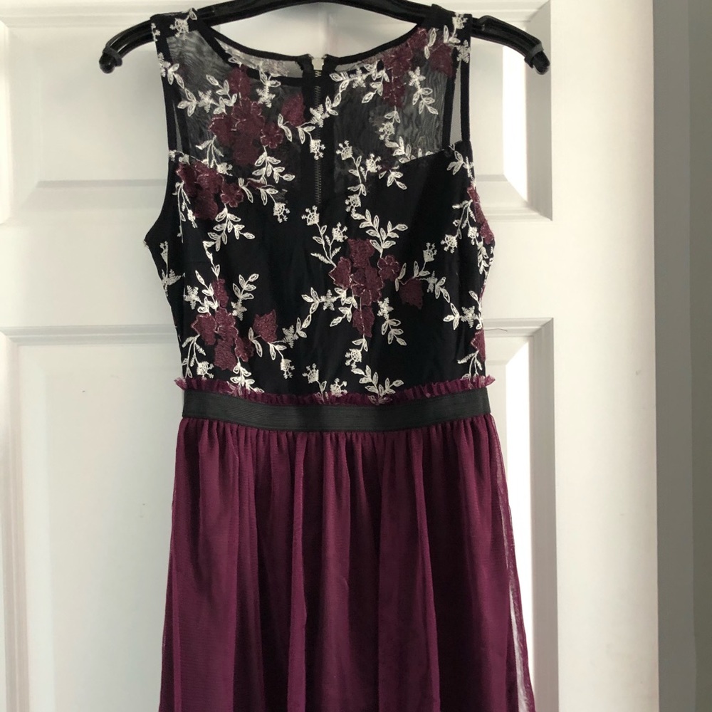 Dress size medium. Like new.